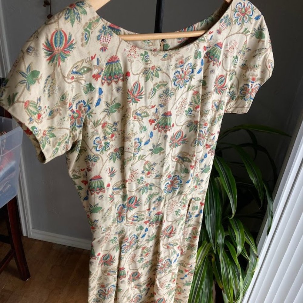 Vintage 50's Midi Day Dress of Egyptian Floral XS / 0
